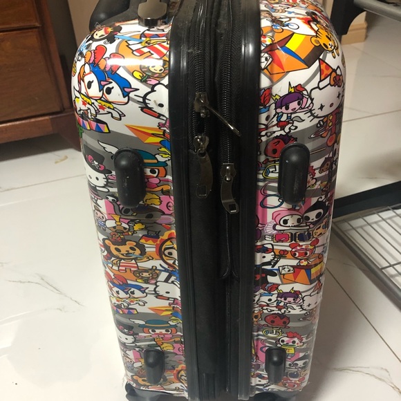 TokiDoki Hardcase luggage - Picture 4 of 6